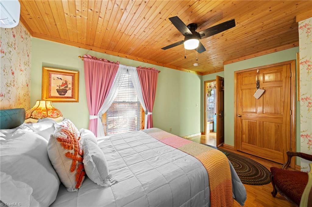 1902 Brown Road Sparta, NC 28675 - Photo 26 of 32
