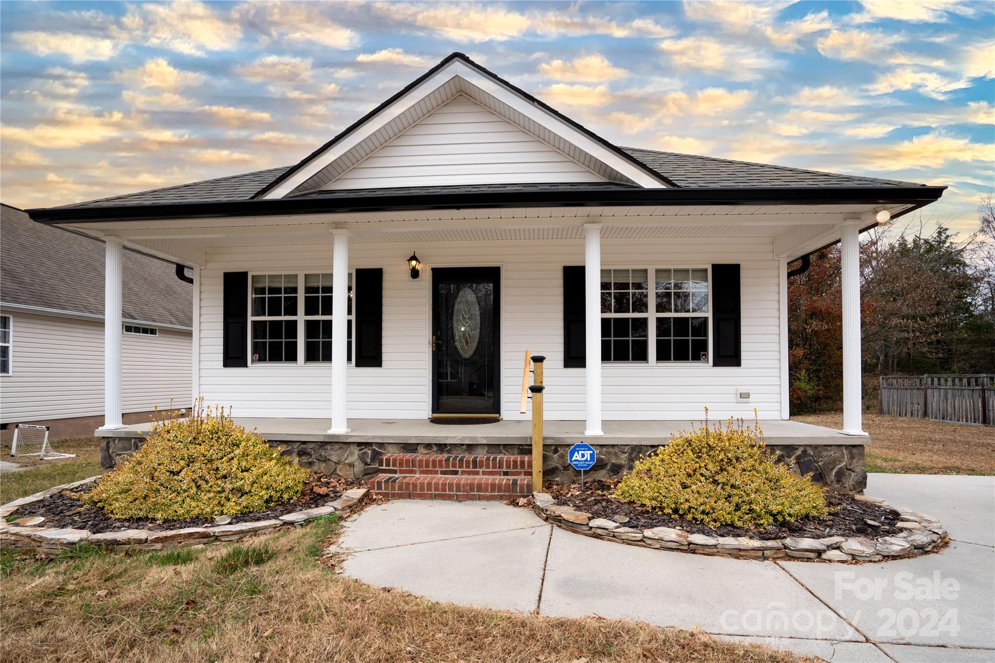 197 Rosehaven Ct Southeast