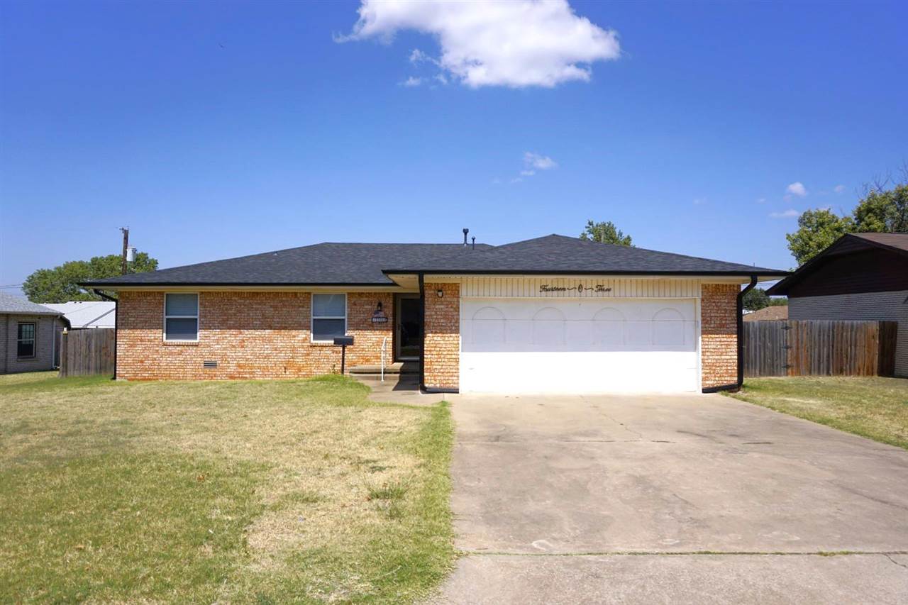 1403 Maple Street Perry, OK 73077 - Photo 1 of 38 Gallery Image 1