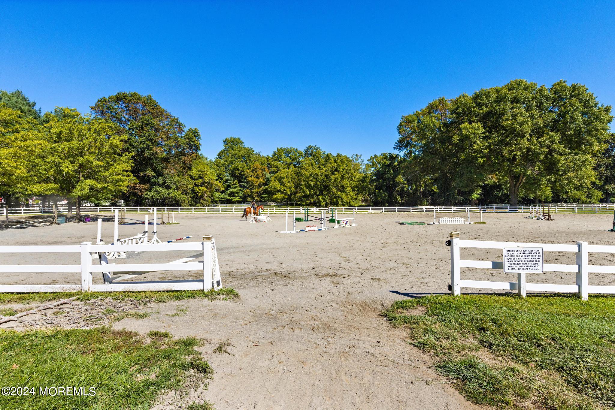 75 Willow Brook Road Colts Neck, NJ 07722 - Photo 15 of 30 15Evergreen-185