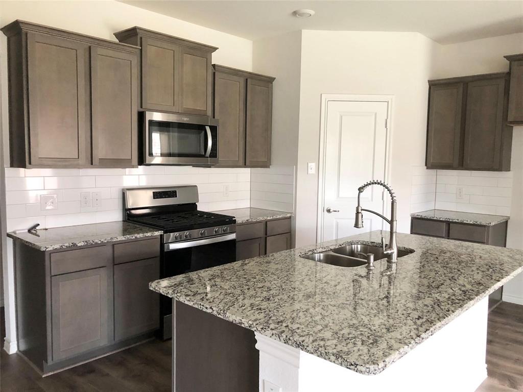 616 Rawhide Way Princeton, TX 75407 - Photo 6 of 34