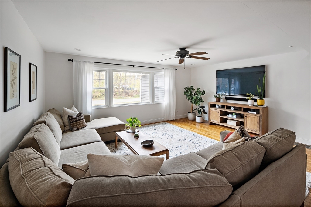 122 Trull Road Tewksbury, MA 01876 - Photo 13 of 30 Gallery Image 13