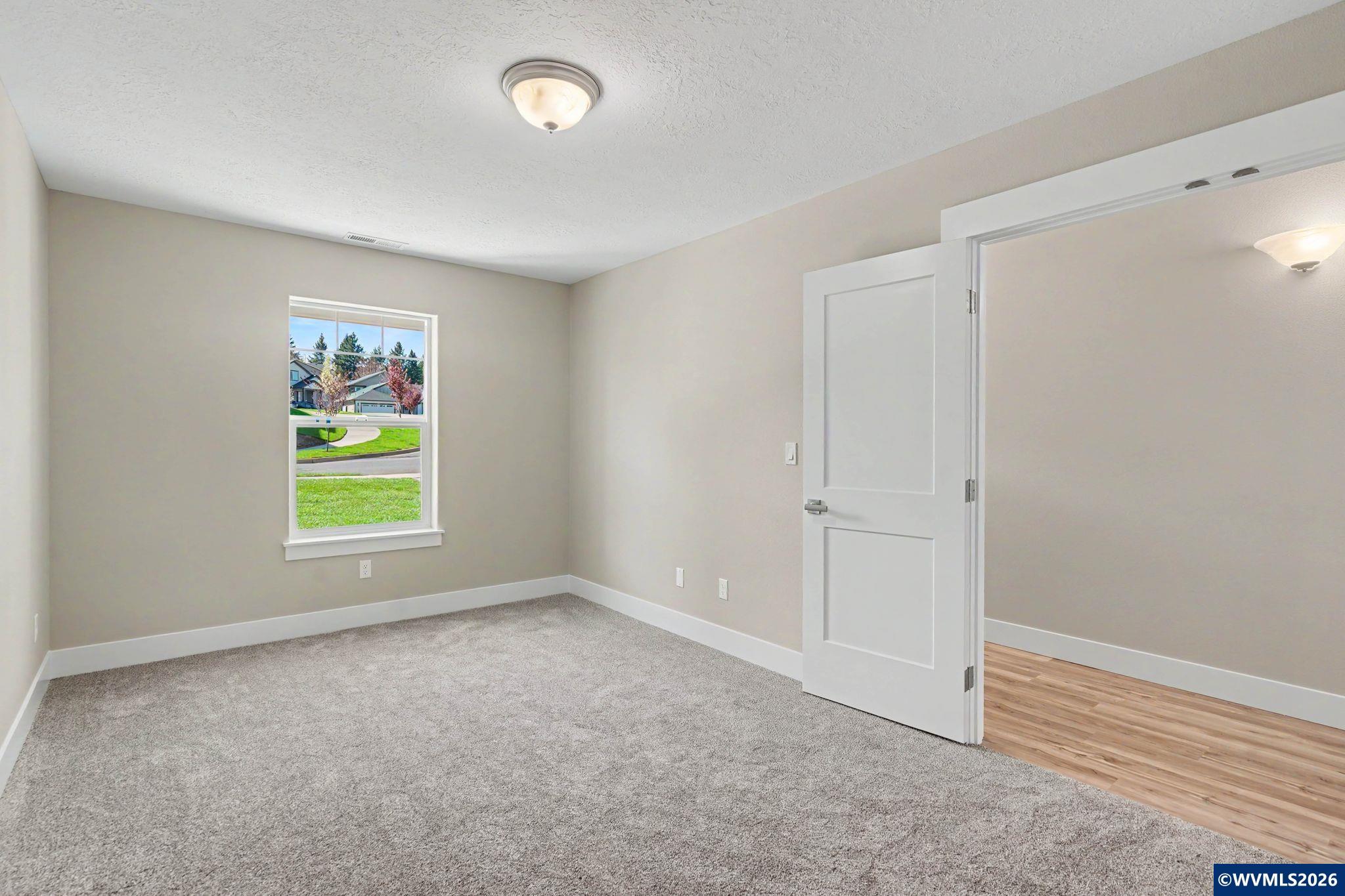 5650 Jeremy Vly Road Southeast Salem, OR 97306 - Photo 6 of 45