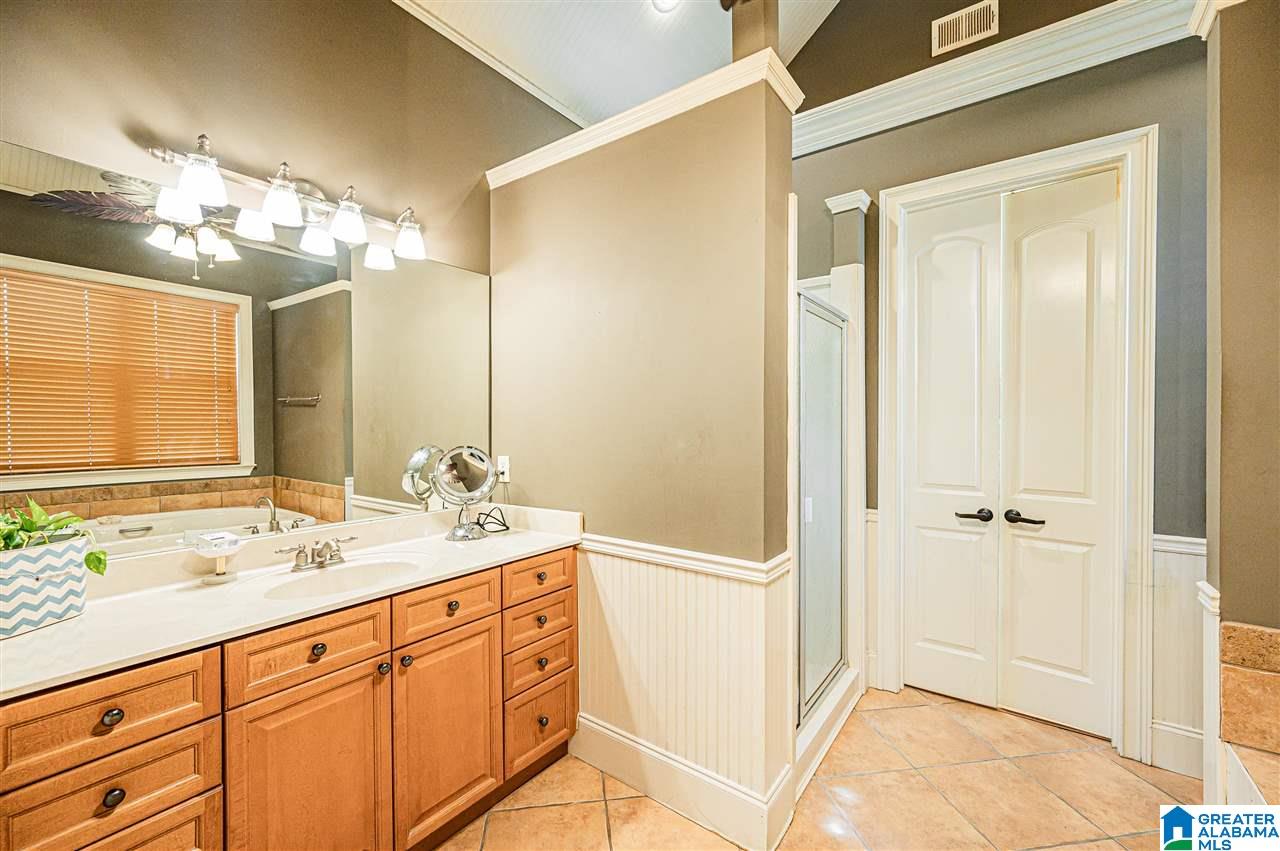 525 Cahaba Manor Lane Pelham, AL 35124 - Photo 25 of 47
