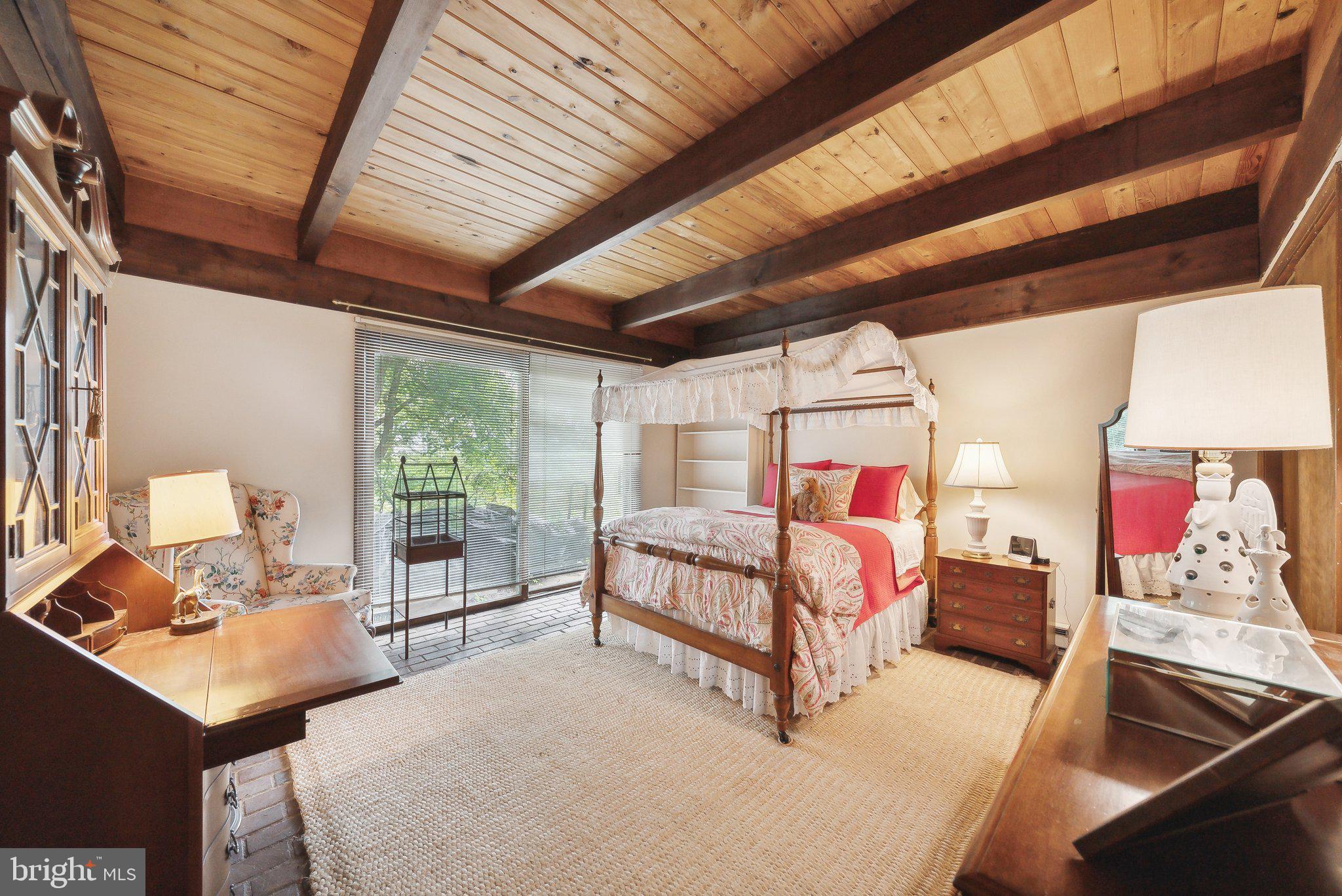 39773 Thomas Mill Road Leesburg, VA 20175 - Photo 17 of 27 spacious 2nd bedroom with patio and views