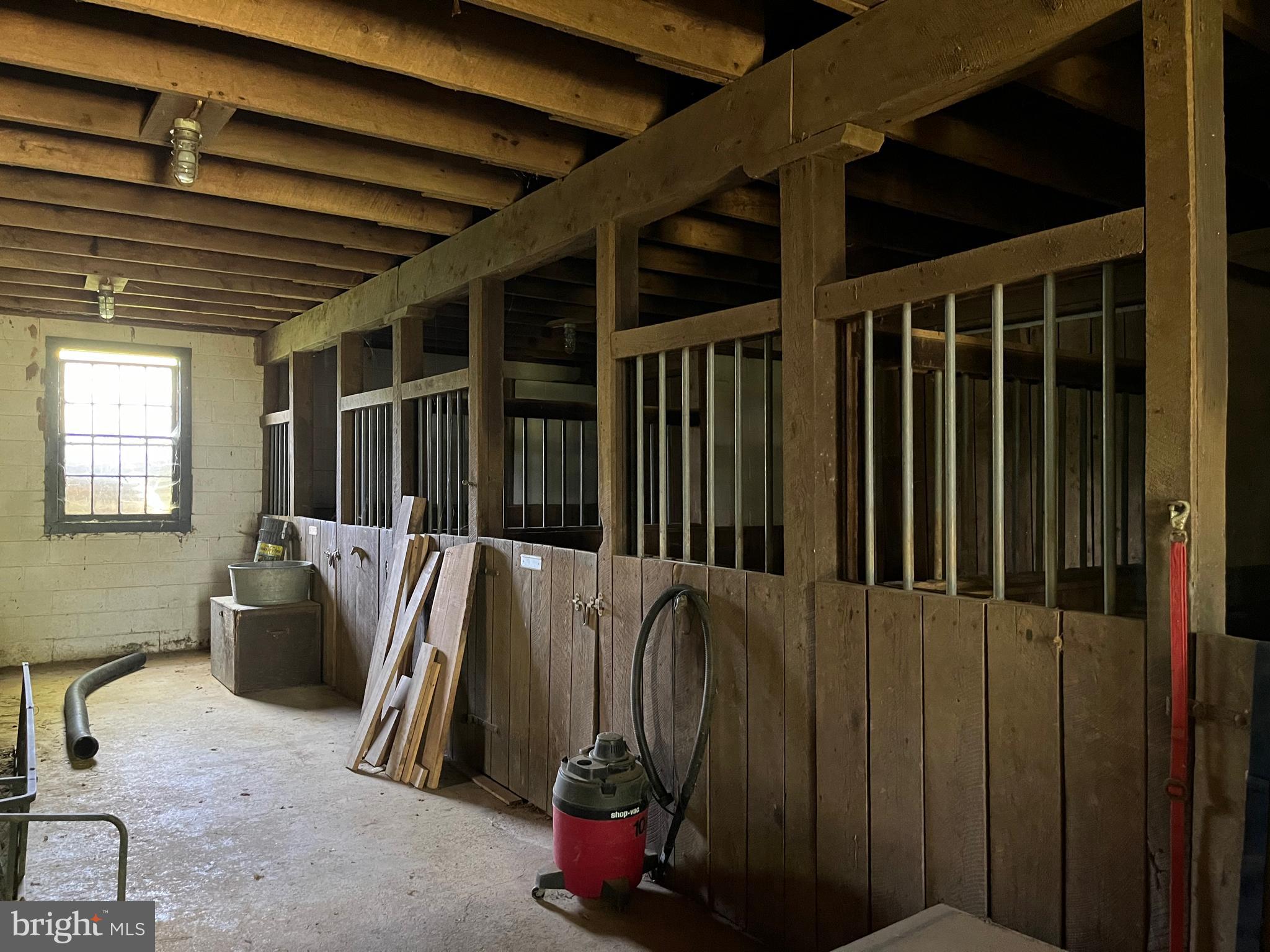 39773 Thomas Mill Road Leesburg, VA 20175 - Photo 27 of 27 electricity and hot water