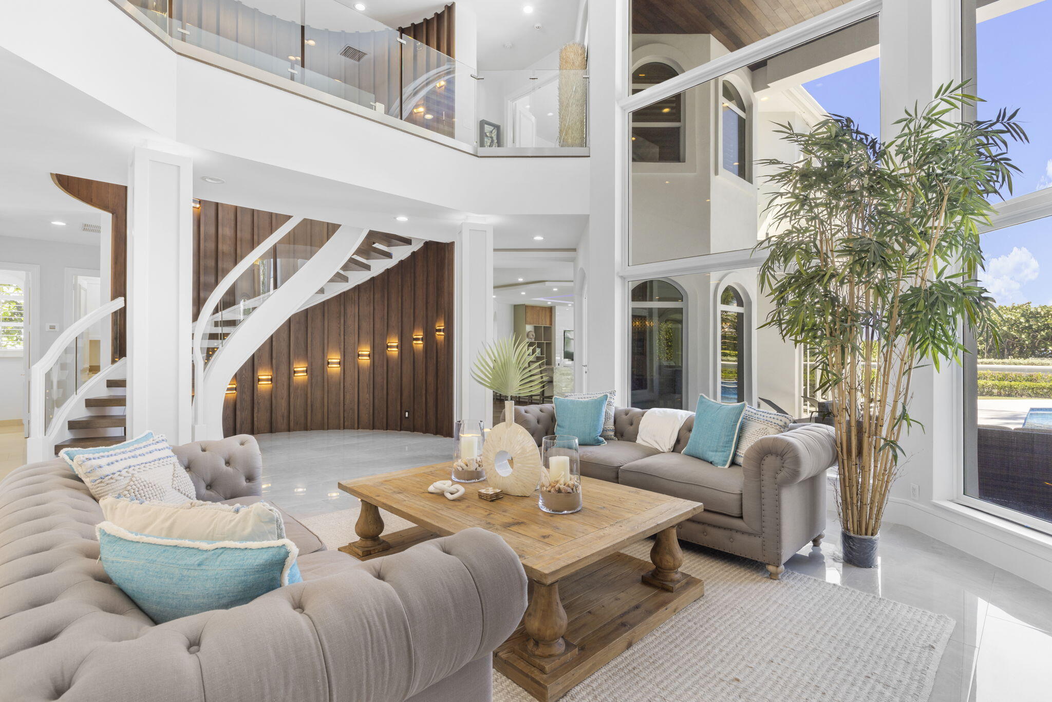 5 Beachway North Ocean Ridge, FL 33435 - Photo 6 of 60 Living Room