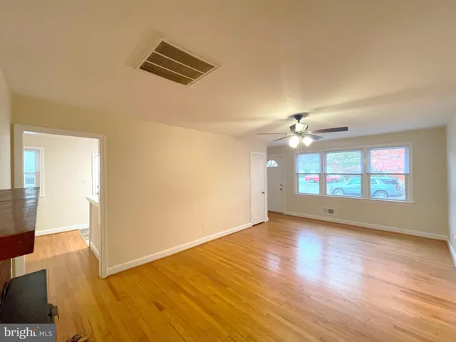 $2,495 | 3894 Old Washington Road, Waldorf, MD 20602