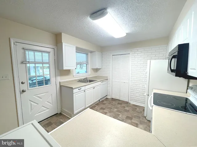 $2,495 | 3894 Old Washington Road, Waldorf, MD 20602