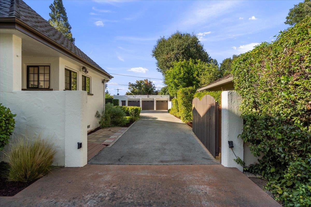 731 5th Street Gilroy, CA 95020 - Photo 26 of 31 a front view of a house with garden