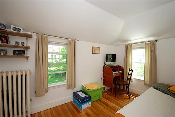 25 Bow Road Newton, MA 02459 - Photo 14 of 16