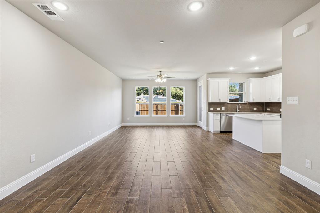 824 Heart Reef Road Plano, TX 75075 - Photo 7 of 20 Representative Photo