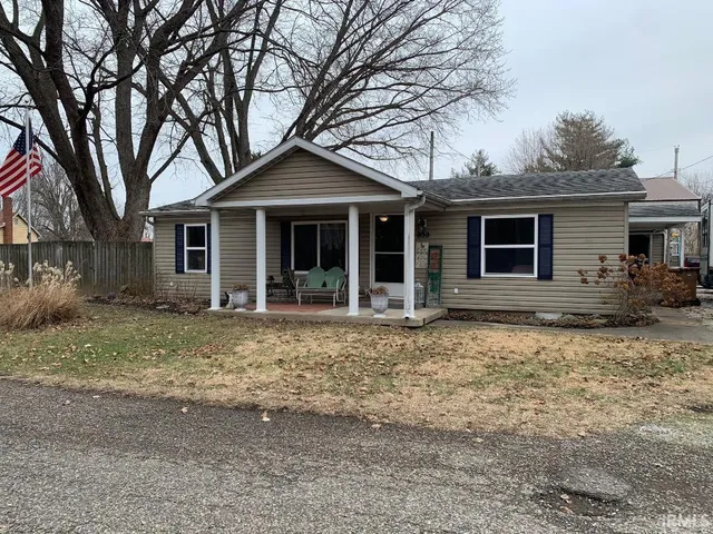 $158,500 | 639 East Washington Street, Veedersburg, IN 47987