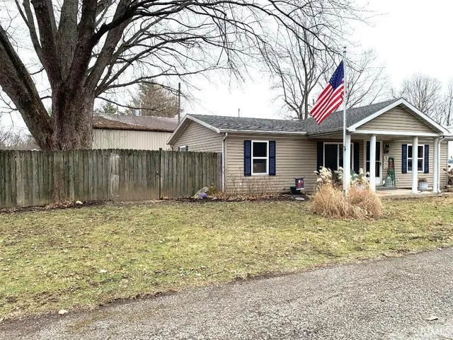 $158,500 | 639 East Washington Street, Veedersburg, IN 47987