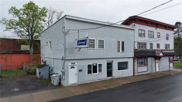$229,000 | 704 Utica Street, Whitestown, NY 13424