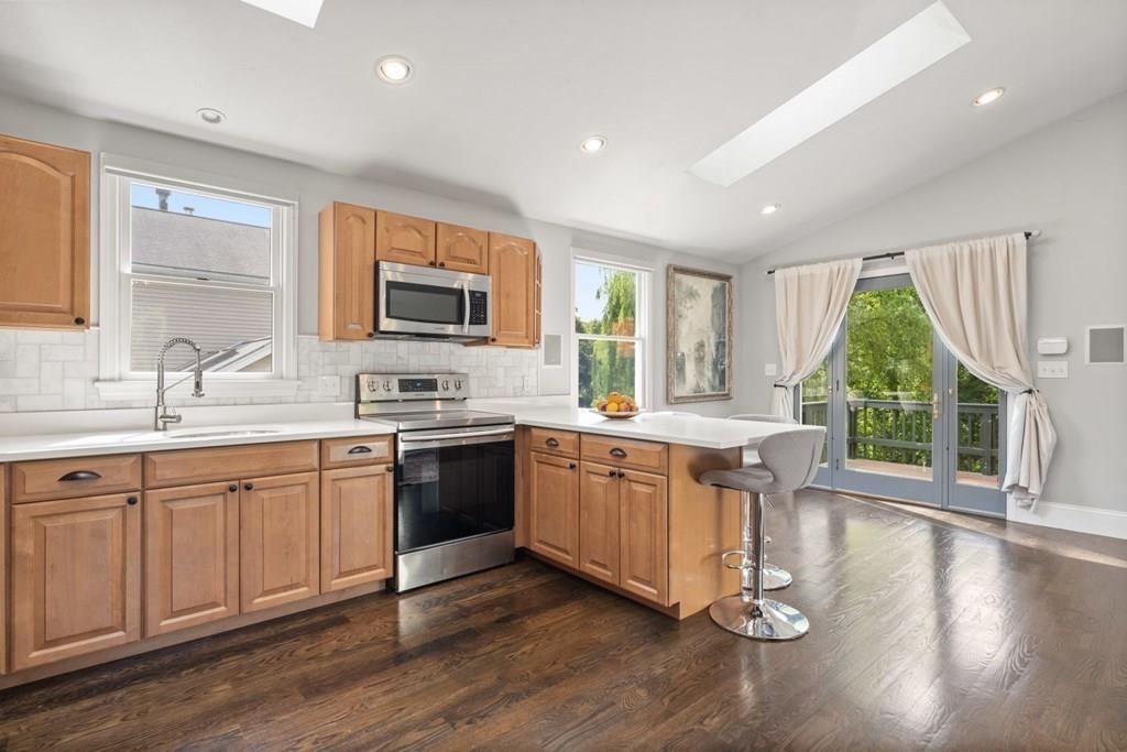 6 Edgewood Road Marblehead, MA 01945 - Photo 7 of 42 Gallery Image 7