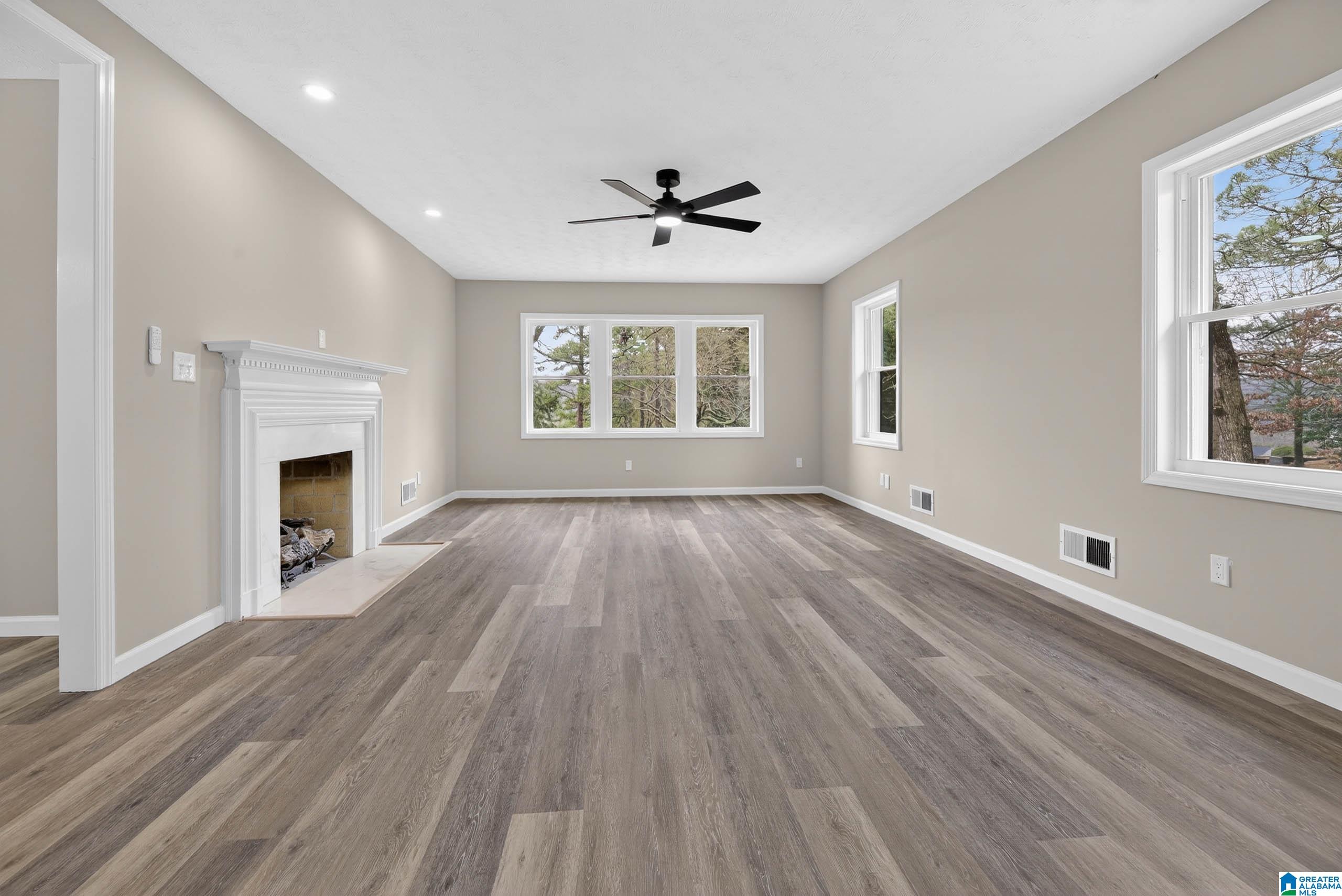 1111 Calhoun Place Anniston, AL 36207 - Photo 6 of 49