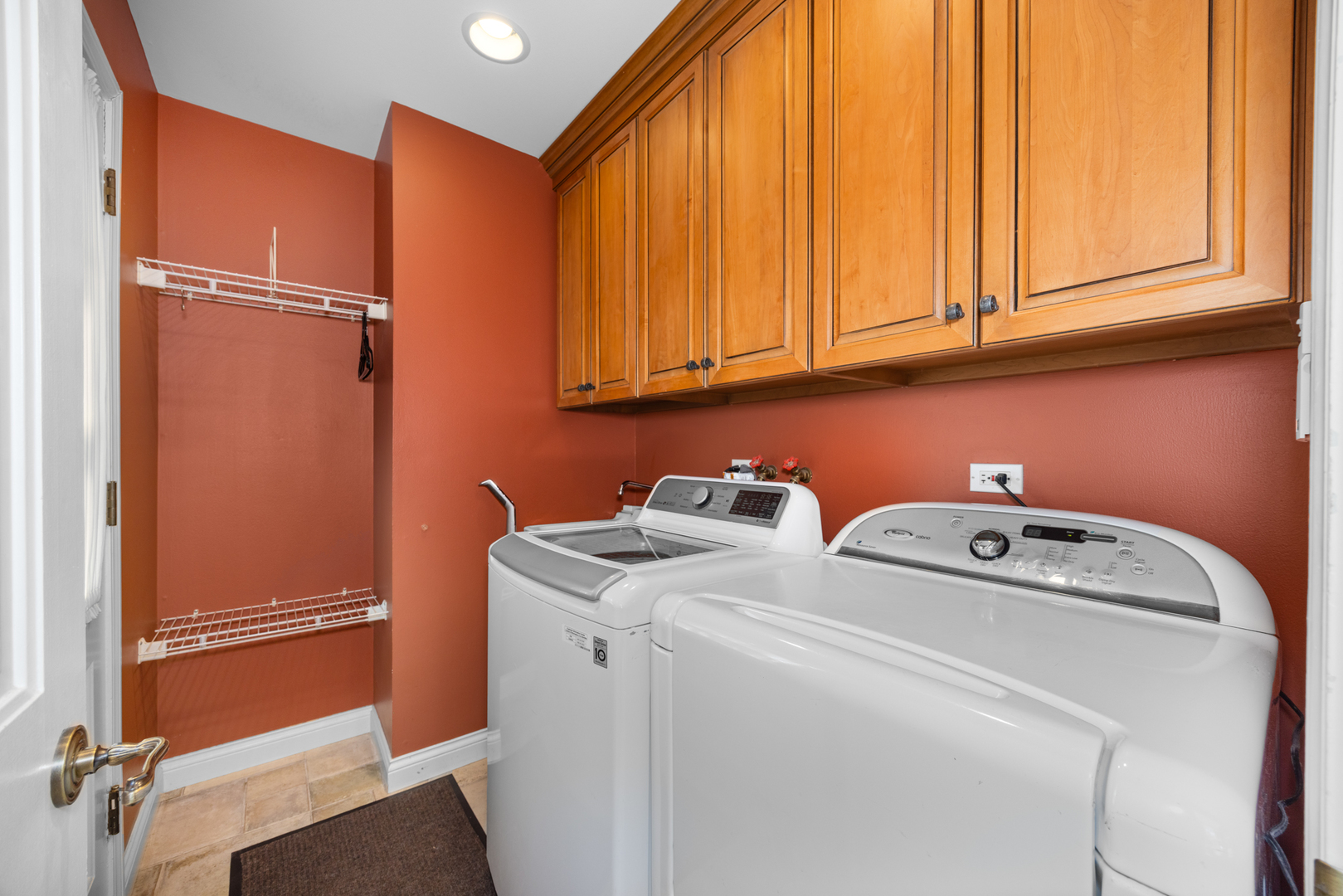 715 Smoke Tree Road Deerfield, IL 60015 - Photo 11 of 41 a utility room with dryer and washer