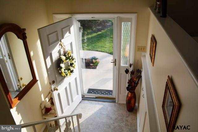 1737 Powder Mill Road York, PA 17403 - Photo 3 of 33 Gallery Image 3