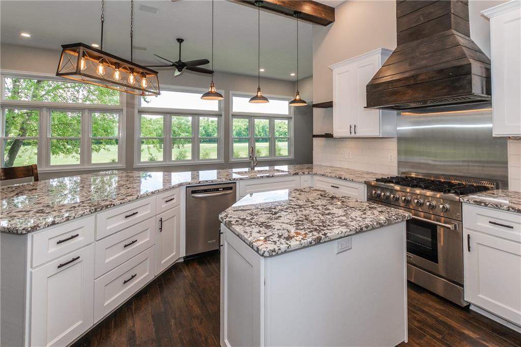 10778 Burning Ridge Lane Fishers, IN 46037 - Photo 15 of 41 Gallery Image 15