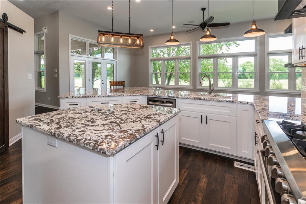 10778 Burning Ridge Lane Fishers, IN 46037 - Photo 16 of 41 Gallery Image 16