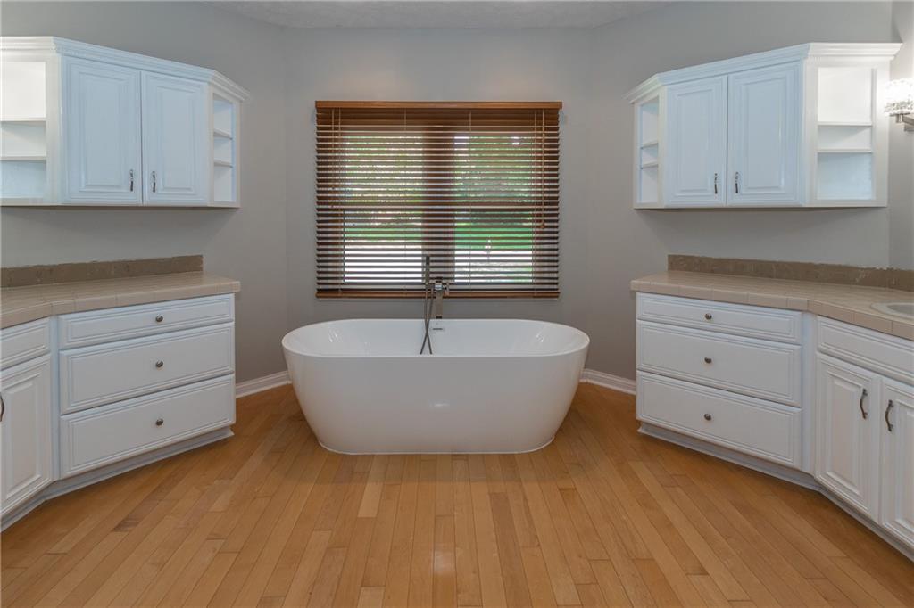 10778 Burning Ridge Lane Fishers, IN 46037 - Photo 18 of 41 Gallery Image 18