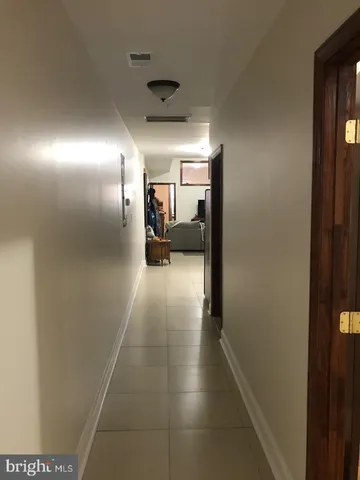 $2,100 | 906 Arch Street, Philadelphia, PA 19107