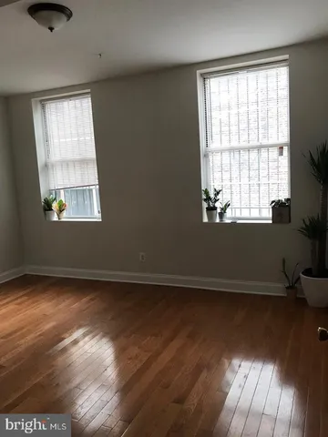 $2,100 | 906 Arch Street, Philadelphia, PA 19107