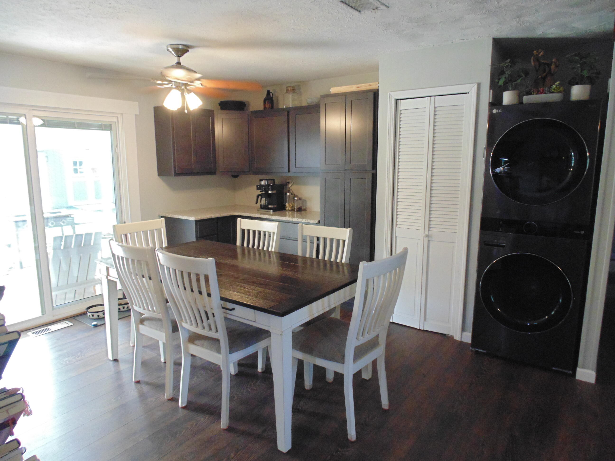 642 Oxbow Road Valparaiso, IN 46385 - Photo 10 of 34 2592x1944