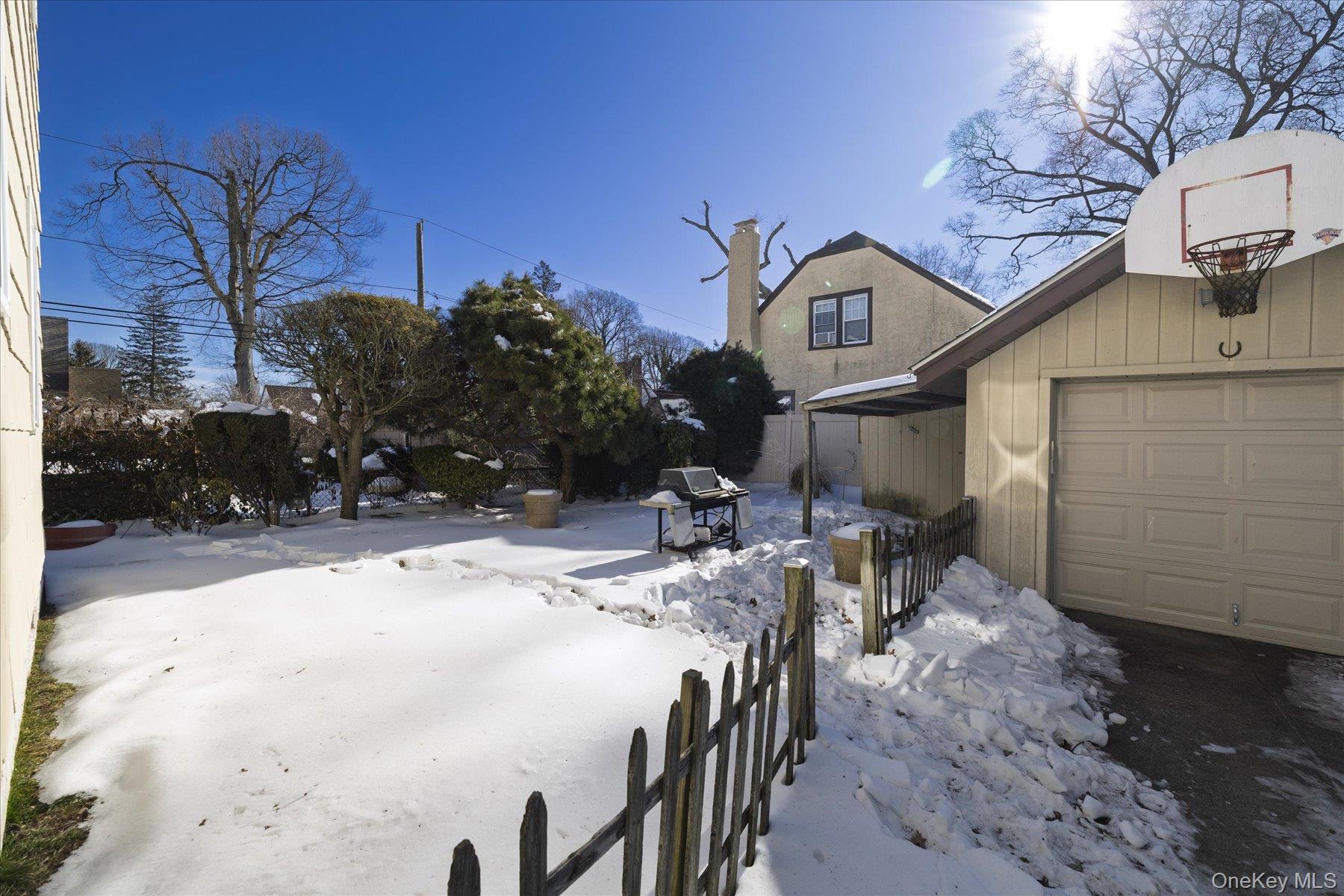 560 Stowe Avenue Baldwin, NY 11510 - Photo 24 of 25