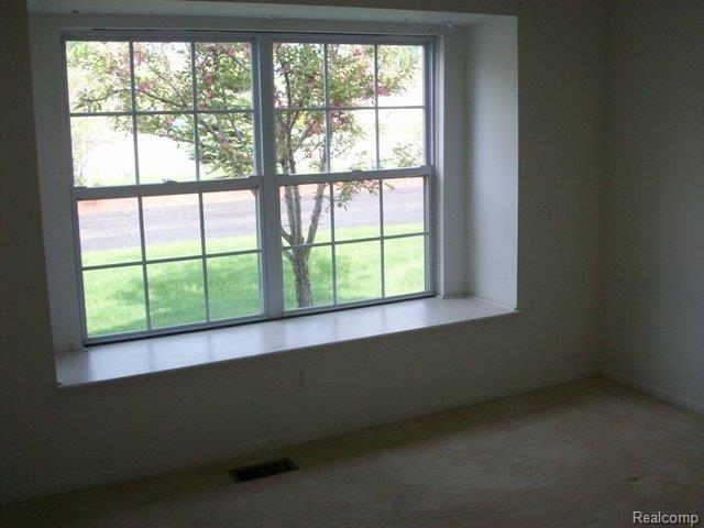 18152 Middlebelt Road, Unit 2 Livonia, MI 48152 - Photo 10 of 12 Bedroom 2