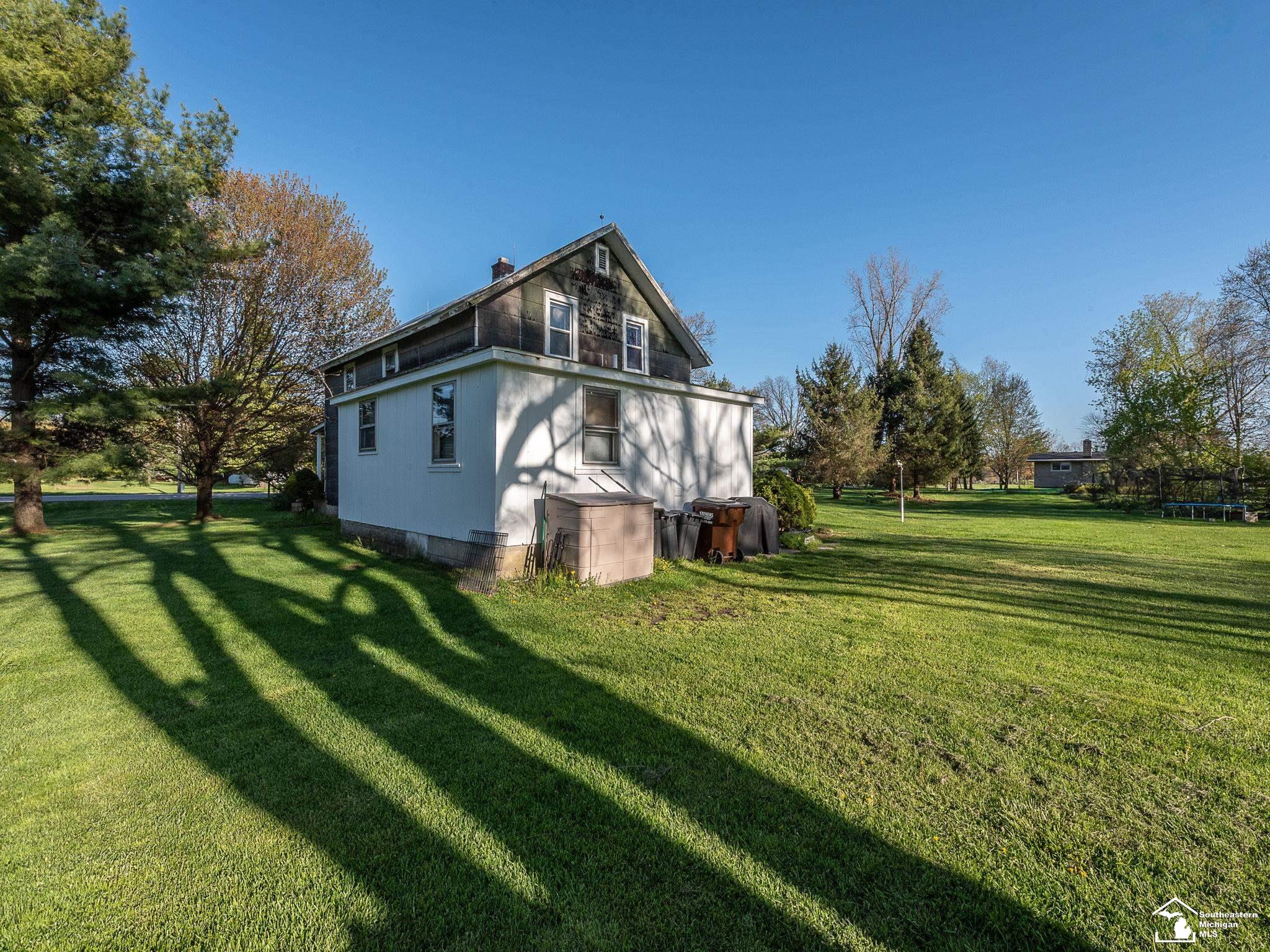 878 Meanwell Road Dundee, MI 48131 - Photo 23 of 28 50140308-4e55e484-7028-431a-96fc-e93b143f697d.JPG