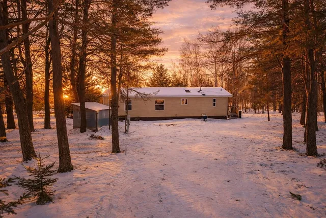 $270,000 | 42774 Sand River Road, Hinckley, MN 55037