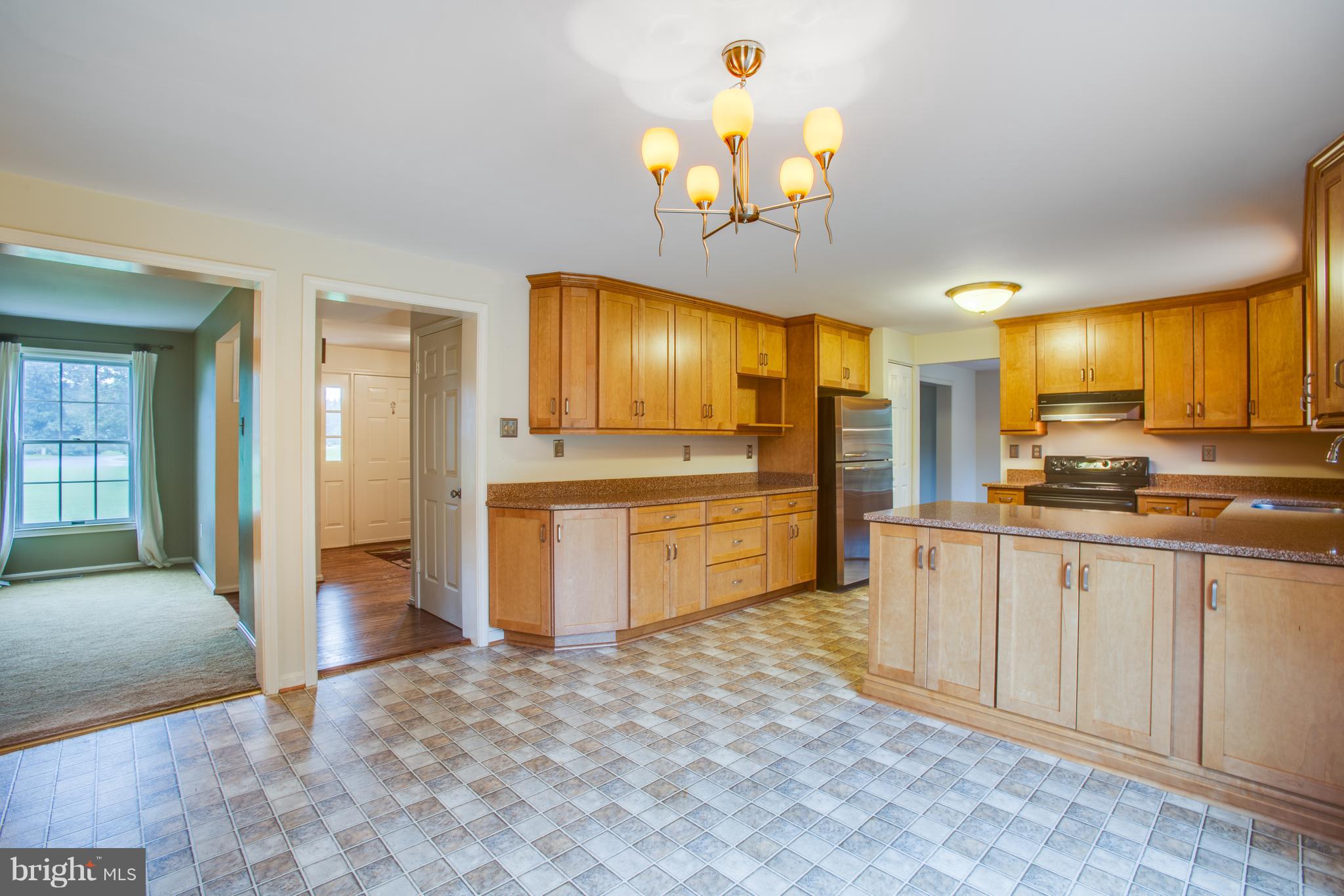 7221 Peppermill Road King George, VA 22485 - Photo 15 of 30 Kitchen with Breakfast Room