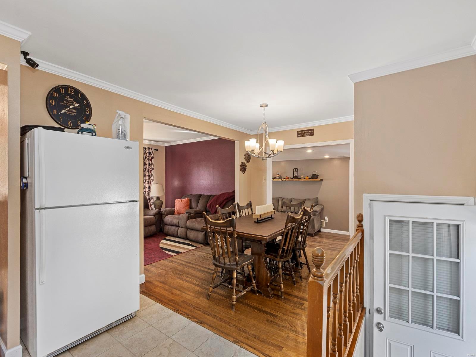 116 Applegate Lane Ballwin, MO 63011 - Photo 10 of 19 Gallery Image 10