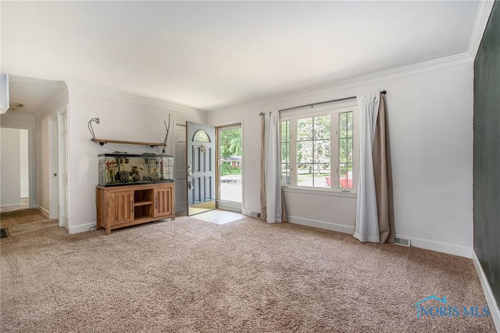 5626 North Benwick Road Toledo, OH 43613 - Photo 2 of 26 Gallery Image 2