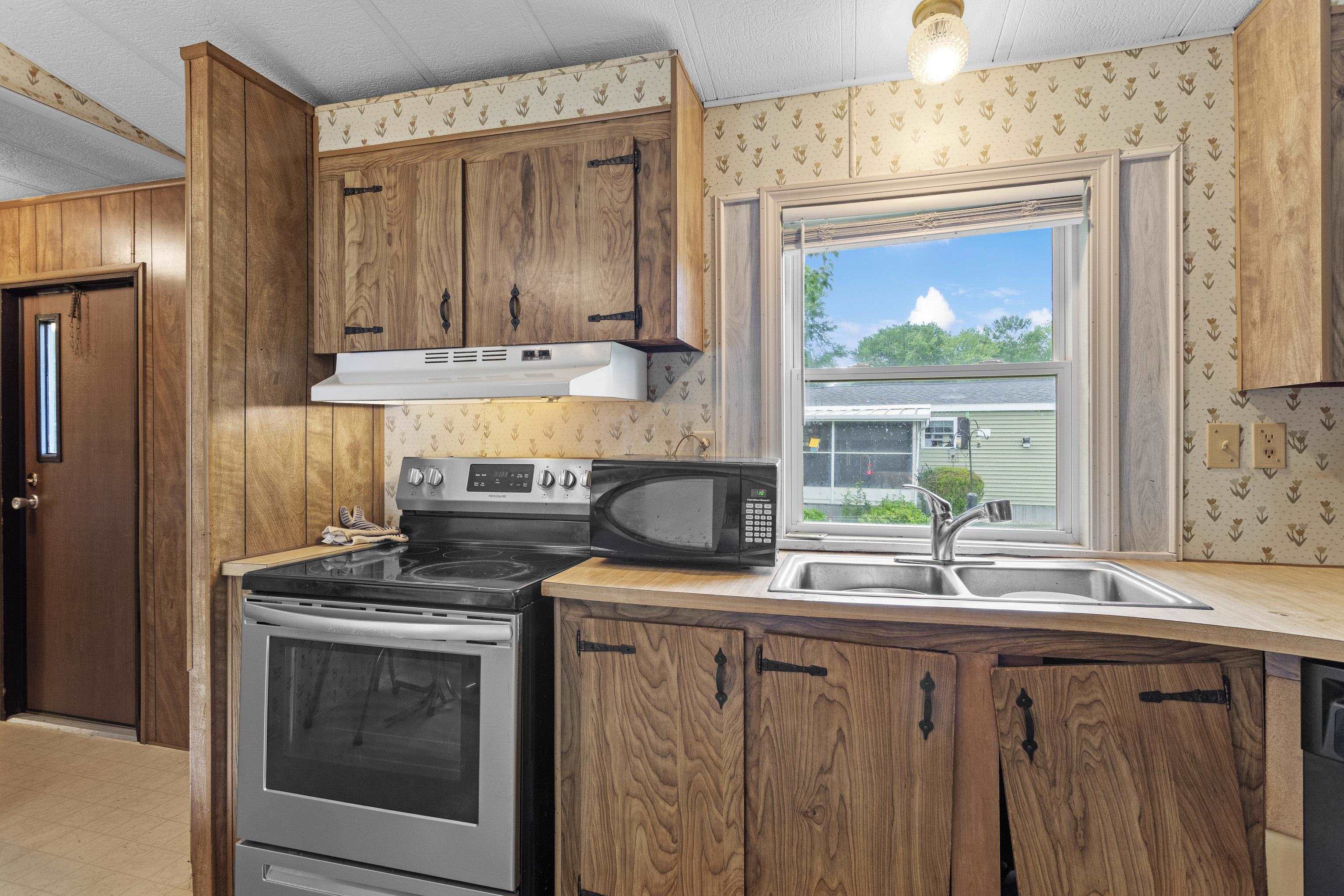 290 Calef Highway, Unit C12 Epping, NH 03042 - Photo 8 of 33