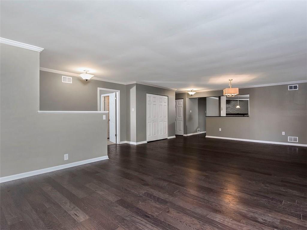 1025 Rutledge Drive Pittsburgh, PA 15241 - Photo 3 of 25 Gallery Image 3
