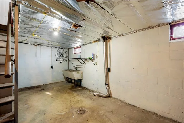 $185,000 | 1032 Greensburg Pike, West Newton, PA 15089