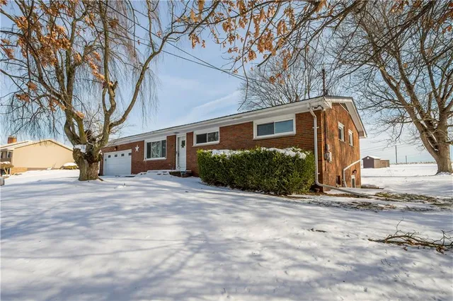 $185,000 | 1032 Greensburg Pike, West Newton, PA 15089