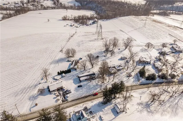 $185,000 | 1032 Greensburg Pike, West Newton, PA 15089