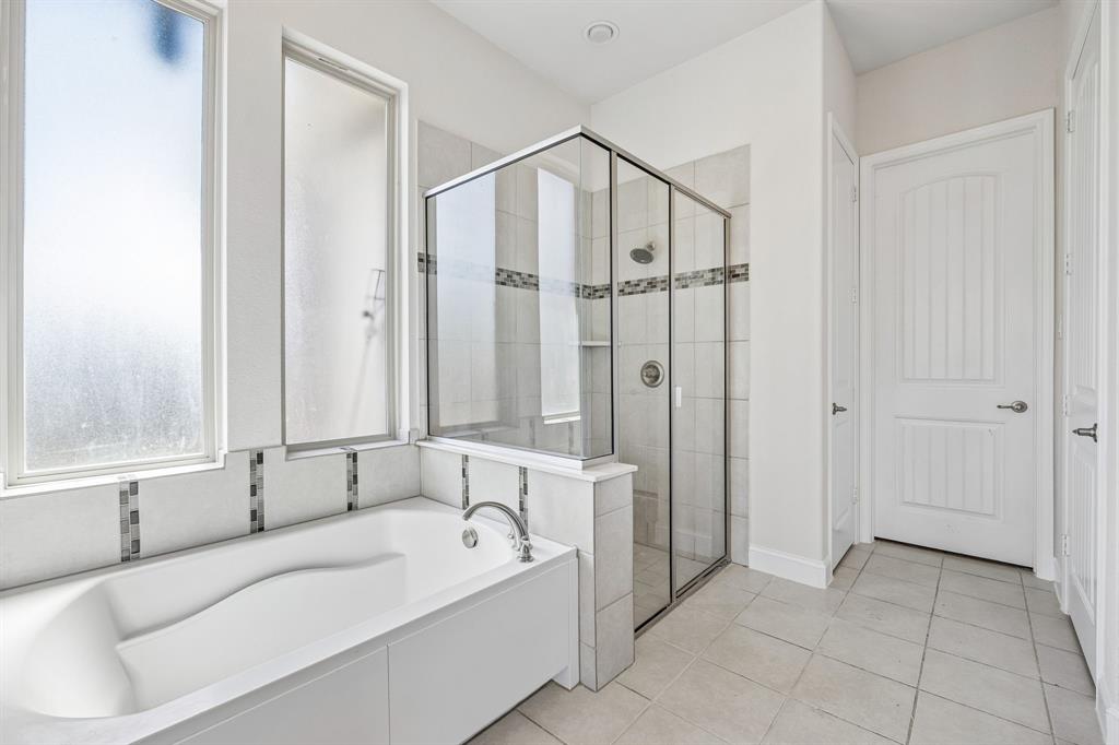 609 Morning Glory Lane Mansfield, TX 76063 - Photo 19 of 30 Gallery Image 19