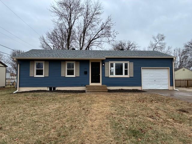 1611 South Queen Ridge Way Independence, MO 64050 - Photo 3 of 54