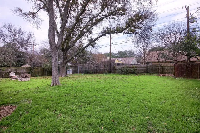 $2,399 | 11813 Highland Oaks Trail, Austin, TX 78759