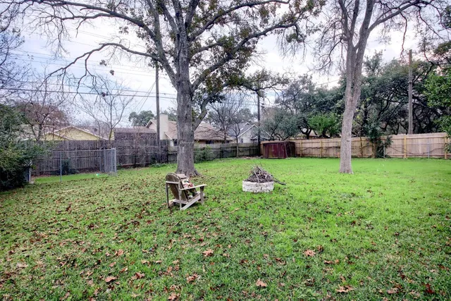 $2,399 | 11813 Highland Oaks Trail, Austin, TX 78759