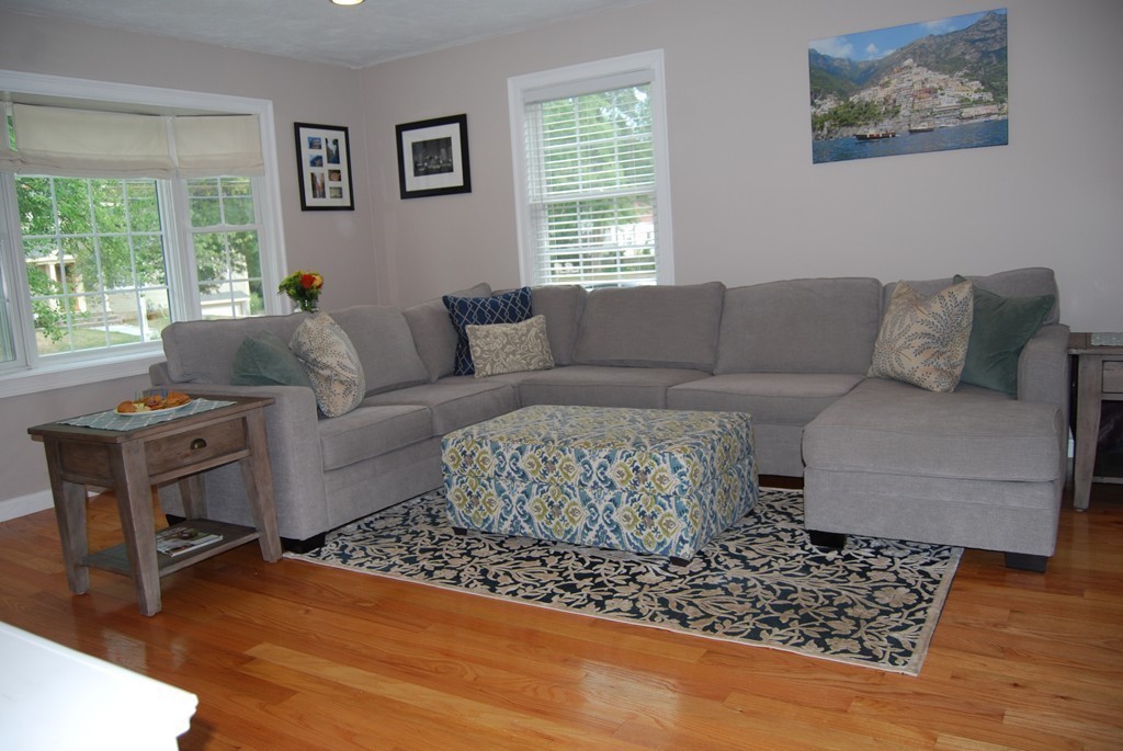 15 Stratford Road Natick, MA 01760 - Photo 4 of 28