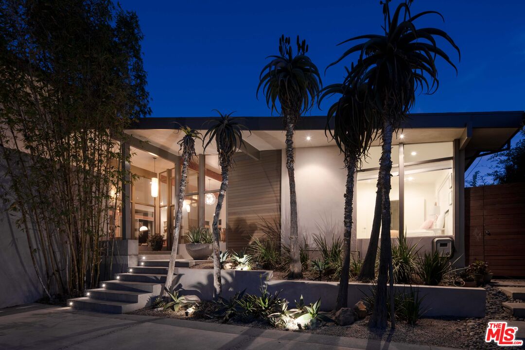 7500 Devista Drive Los Angeles, CA 90046 - Photo 3 of 41 a group of cars parked in front of building