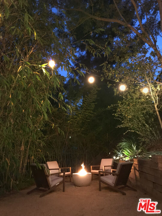 7500 Devista Drive Los Angeles, CA 90046 - Photo 40 of 41 a view of a street with sitting area