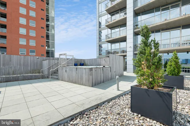 $245,000 | 105 Christina Landing Drive, Unit 1504, Wilmington, DE 19801