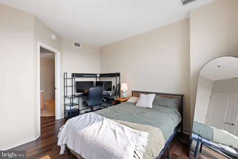 $245,000 | 105 Christina Landing Drive, Unit 1504, Wilmington, DE 19801